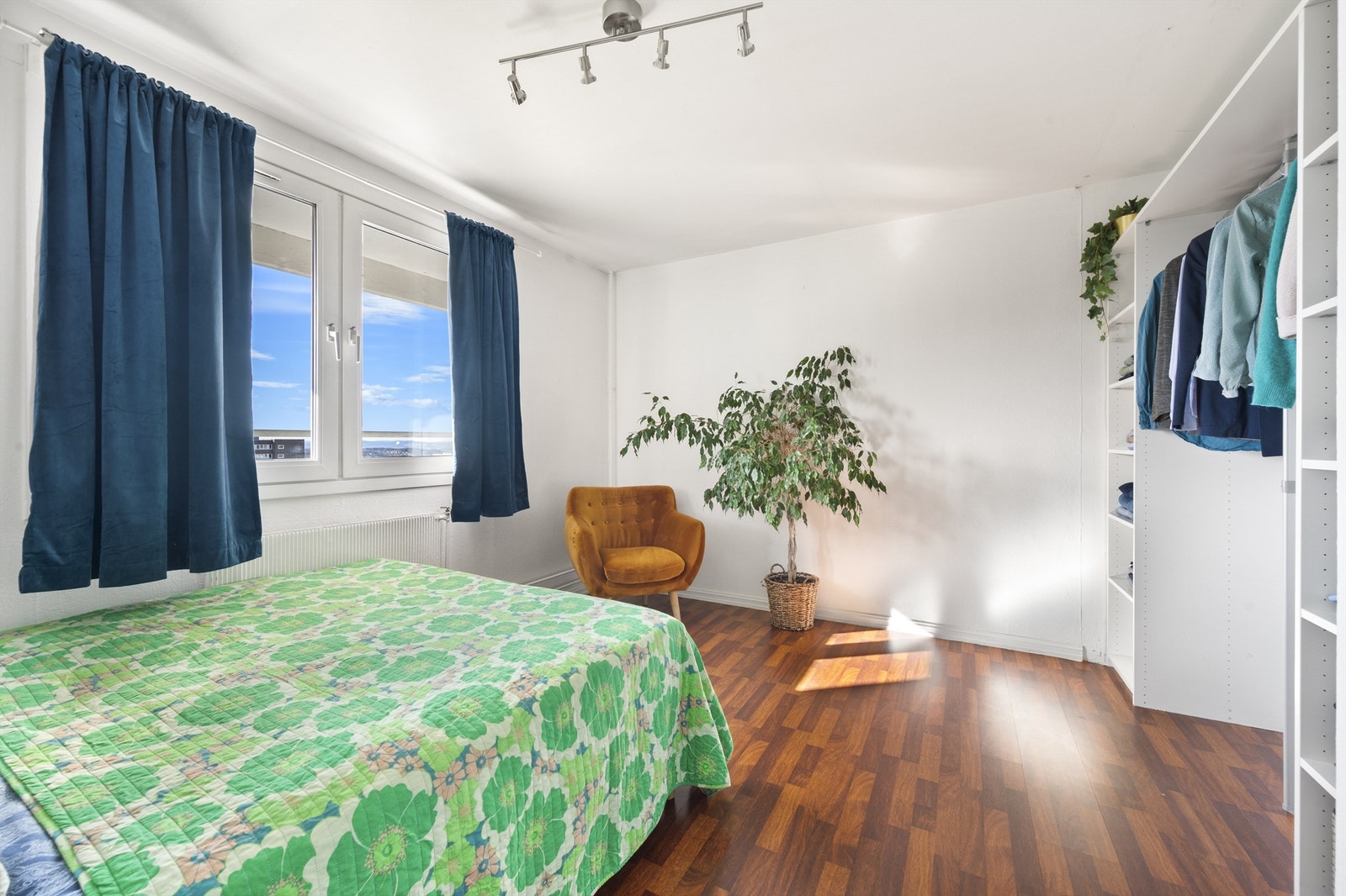 Flott utsikt fra soverommet. Galleribilde