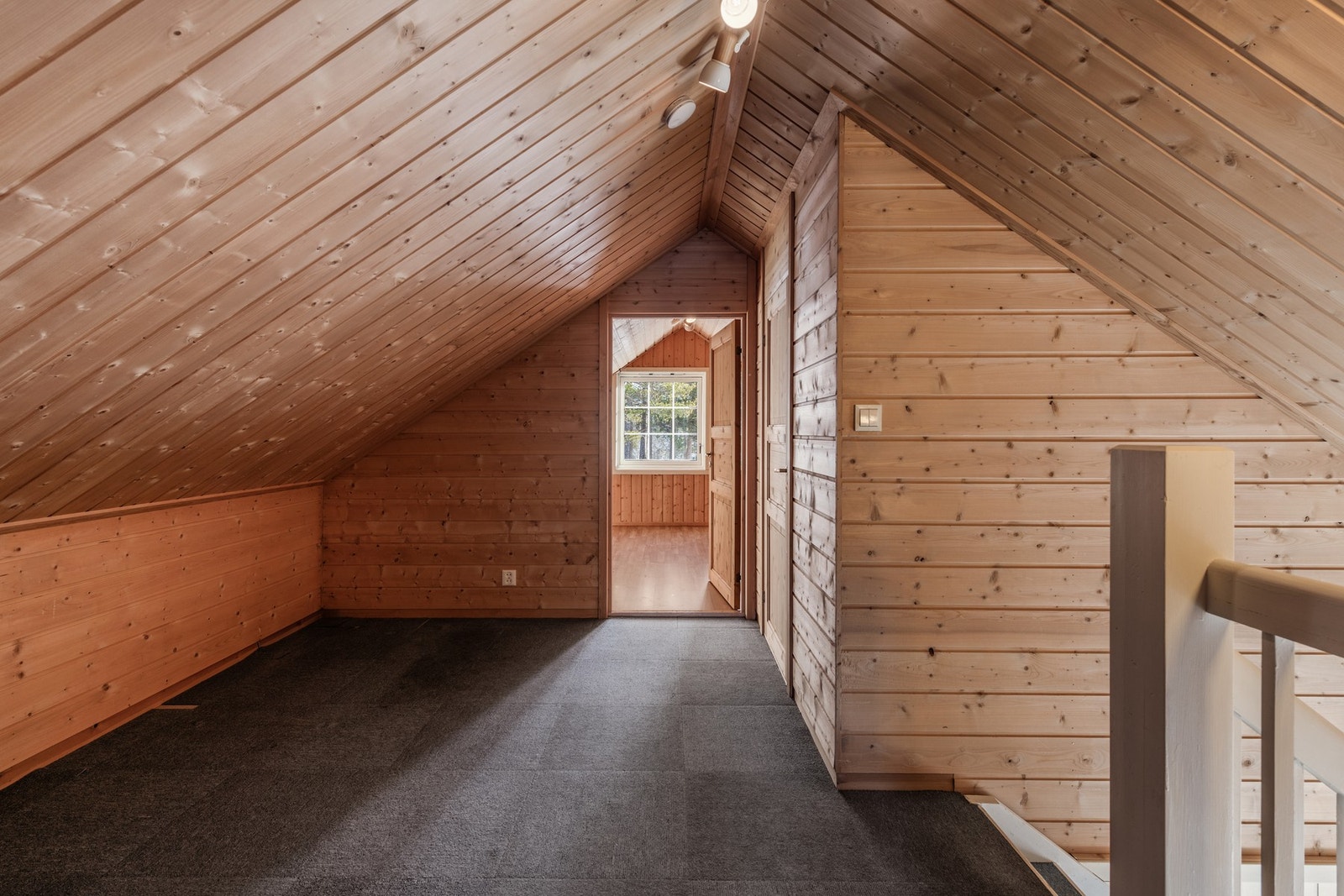 Loftsrom som passer seg fint til loftstue Galleribilde