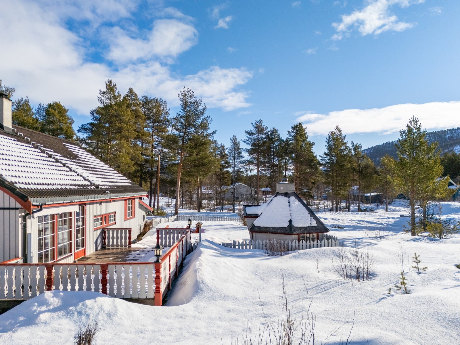 Her kan man nyte stillheten eller leke seg i nysnø Galleribilde