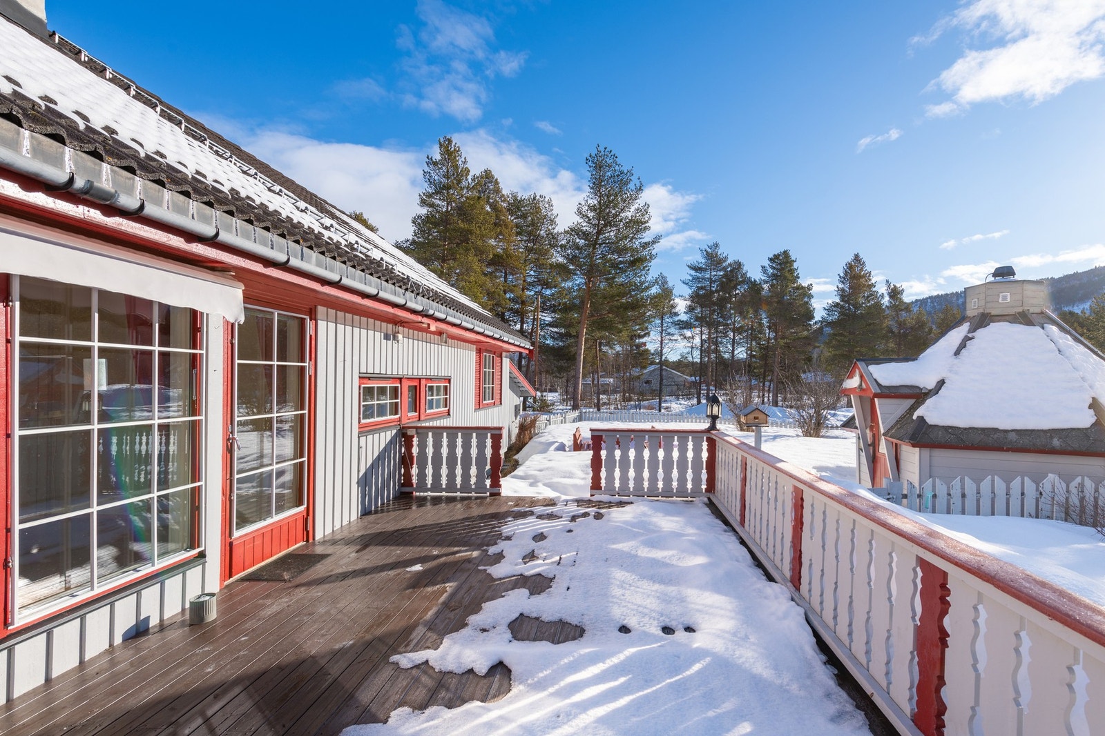 Nyt morgenkaffen i solveggen og kjenn roen senke seg Galleribilde