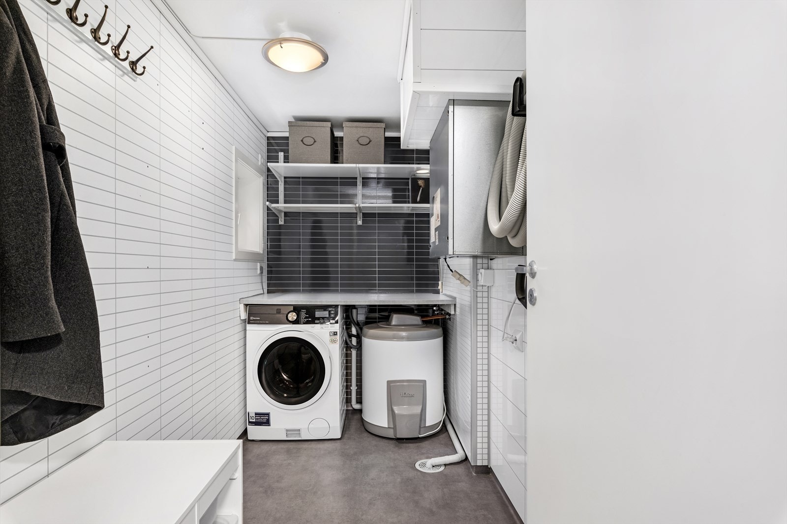 Vaskerom Galleribilde