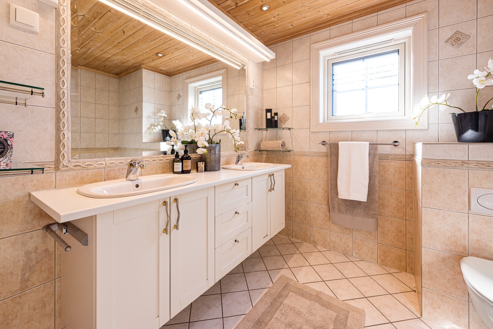 Hovedbad 1.etg Galleribilde