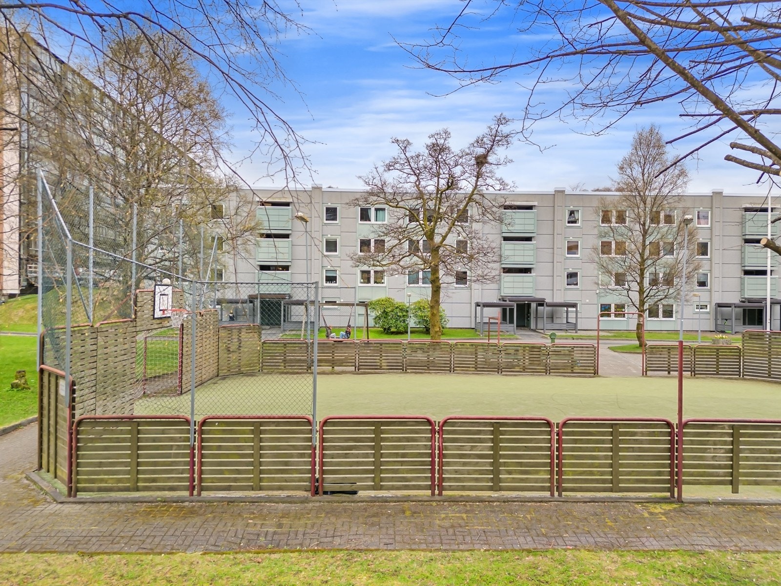 Ballbinge like ved Galleribilde