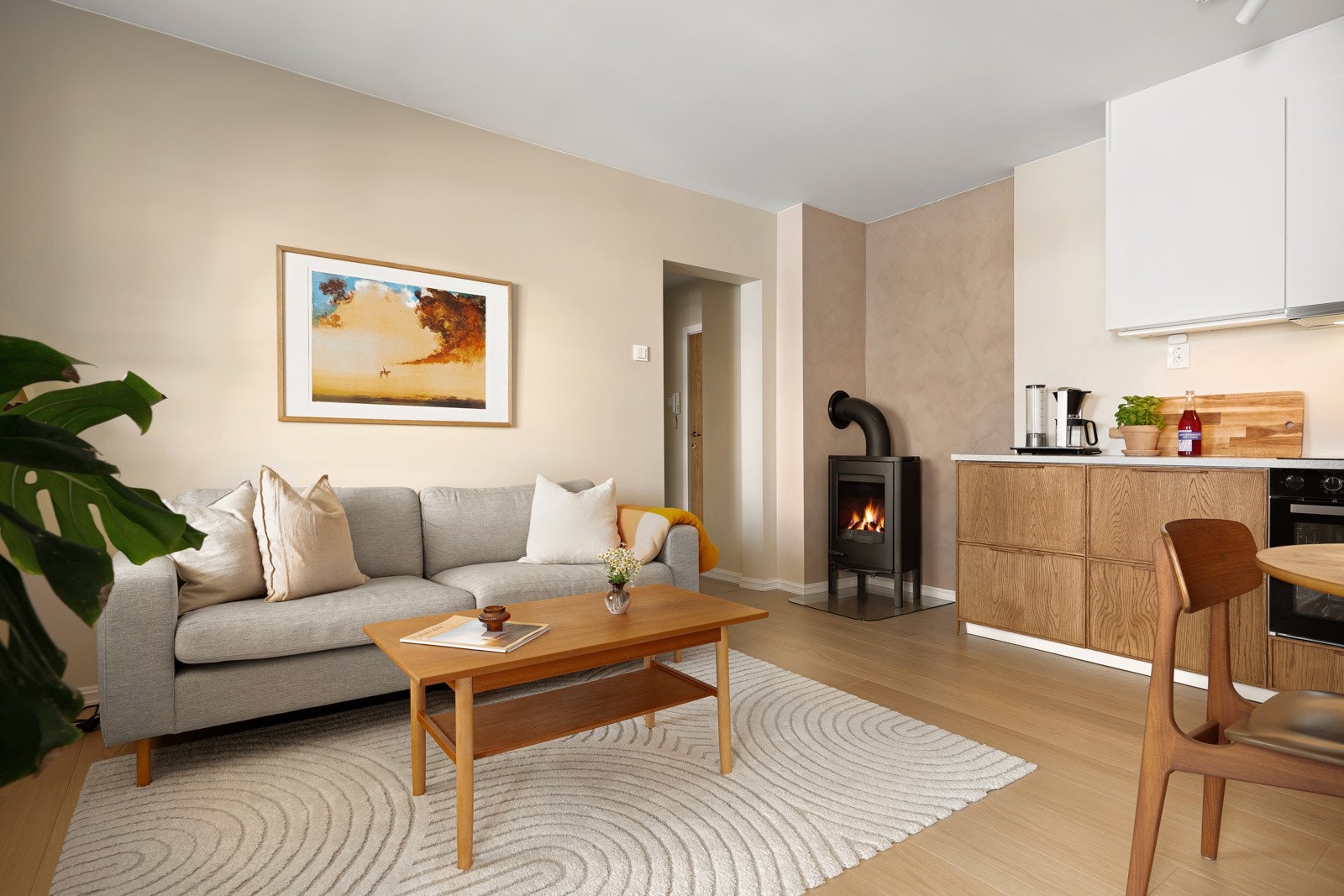 Proaktiv Eiendomsmegling ved Malin Skevik har gleden av å presentere en strøken 4-roms leilighet i Udbyes gate 3A. Galleribilde