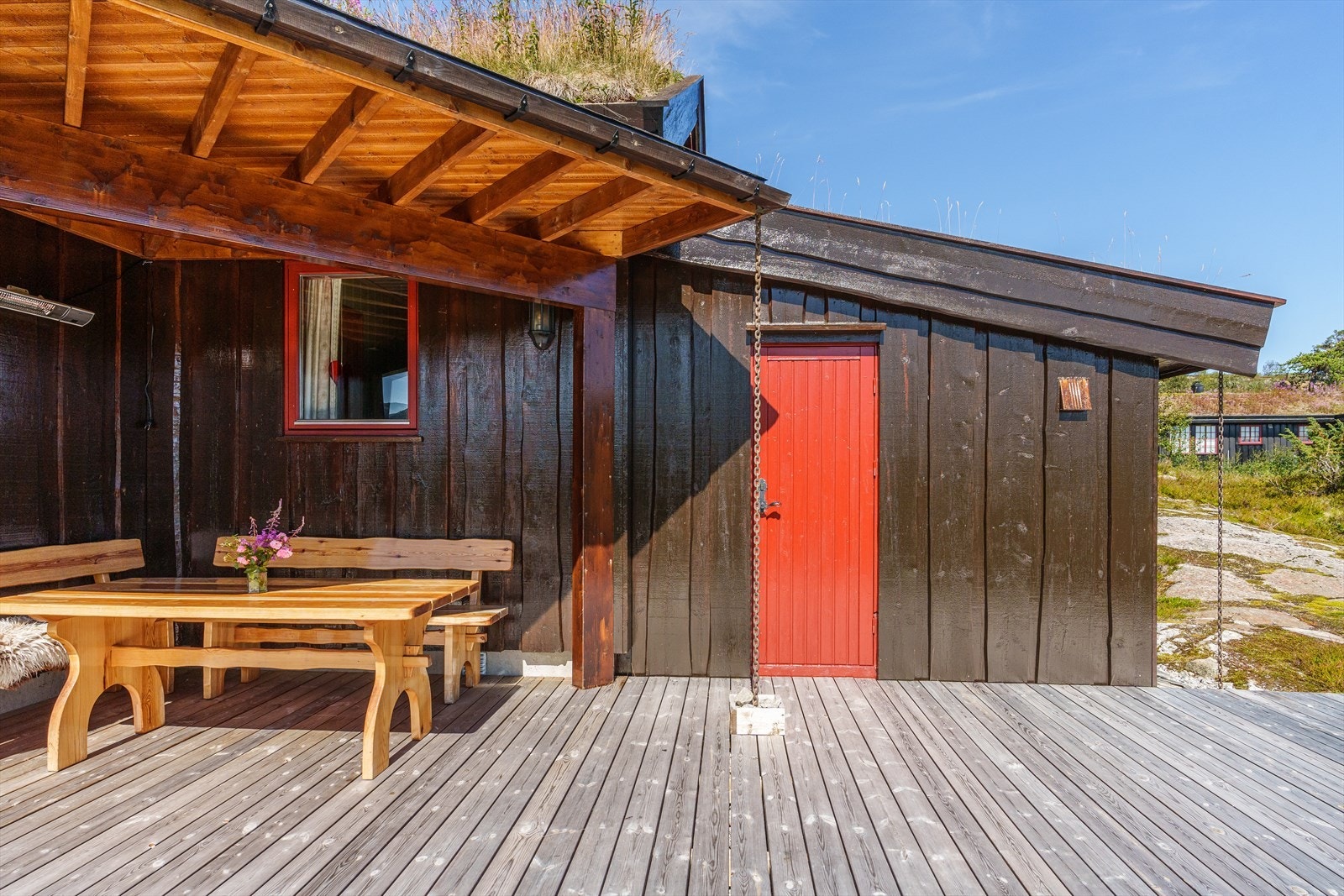 Fra terrasse en er det inngang til bod Galleribilde