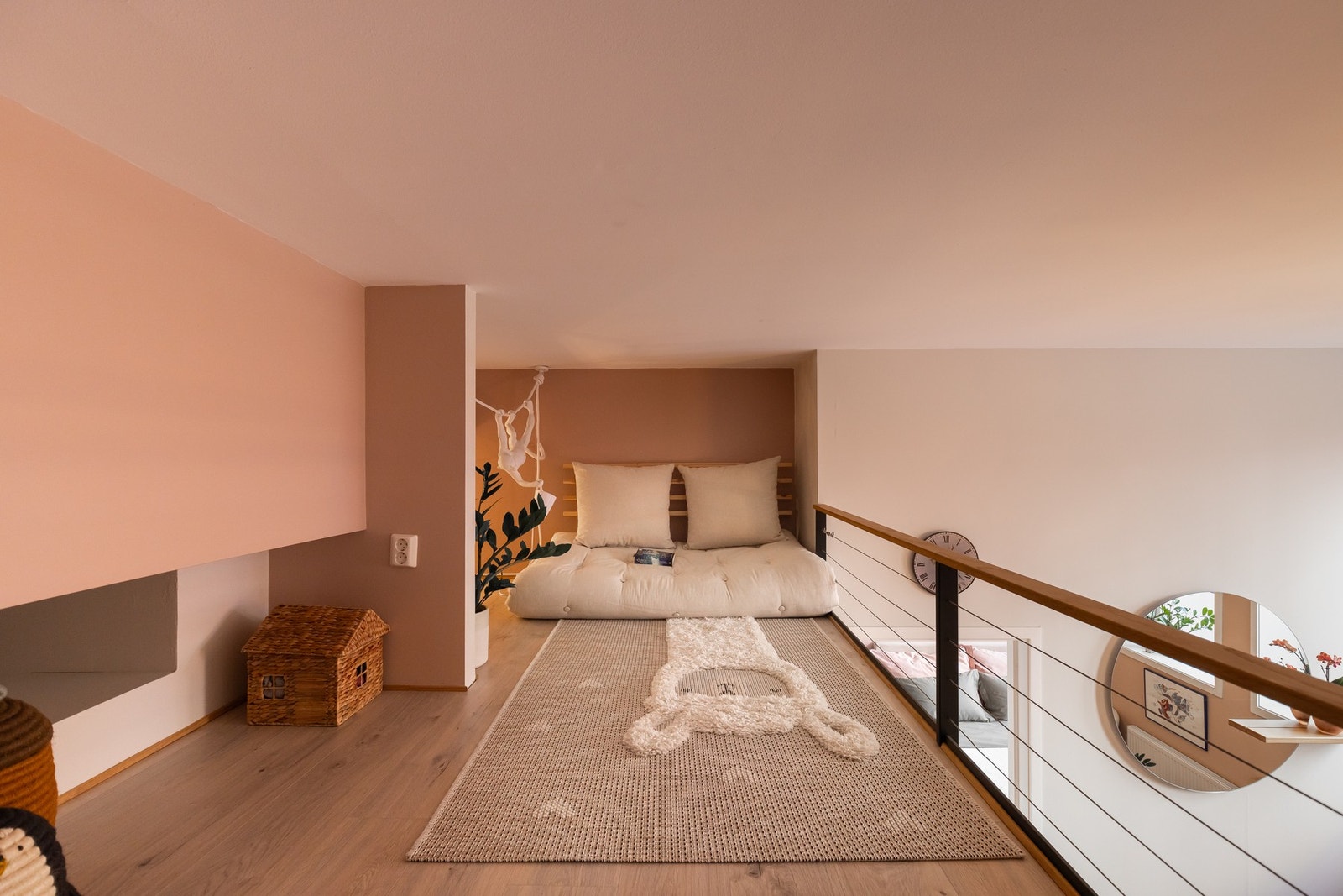 Hemsen har et gulvareal på ca. 9 kvm og passer perfekt dersom man får gjester over på besøk. Galleribilde