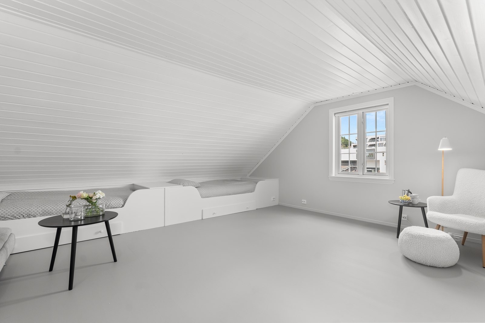 Øverste loft, godt og stort rom Galleribilde