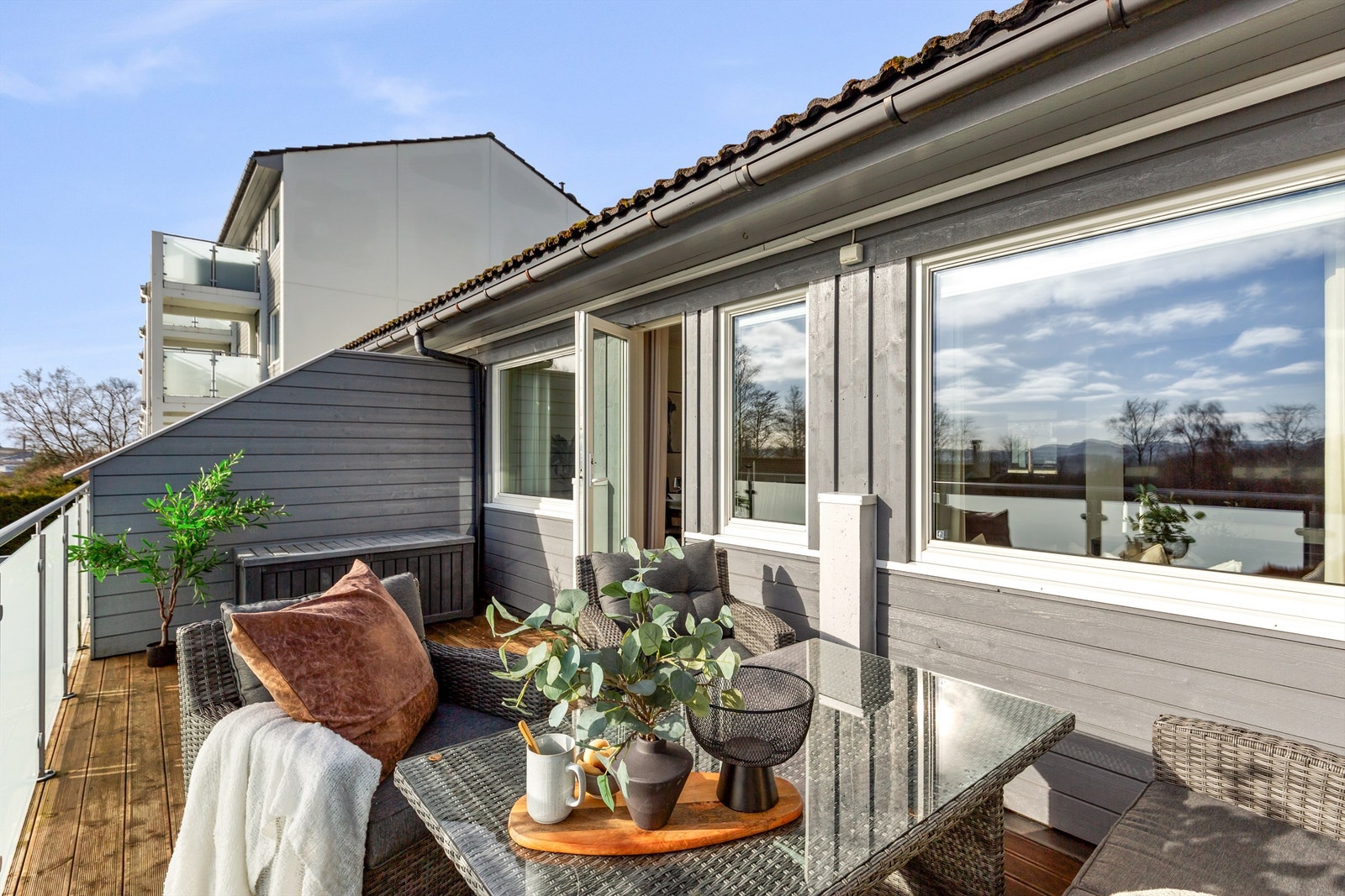 Sjarmerende rekkehus over 2 plan i rolig og barnevennlig område! Galleribilde