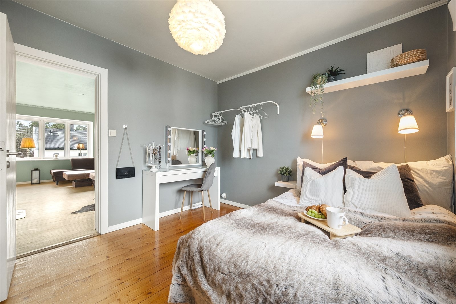 Rommets størrelse gir gode møbleringsmuligheter. Galleribilde