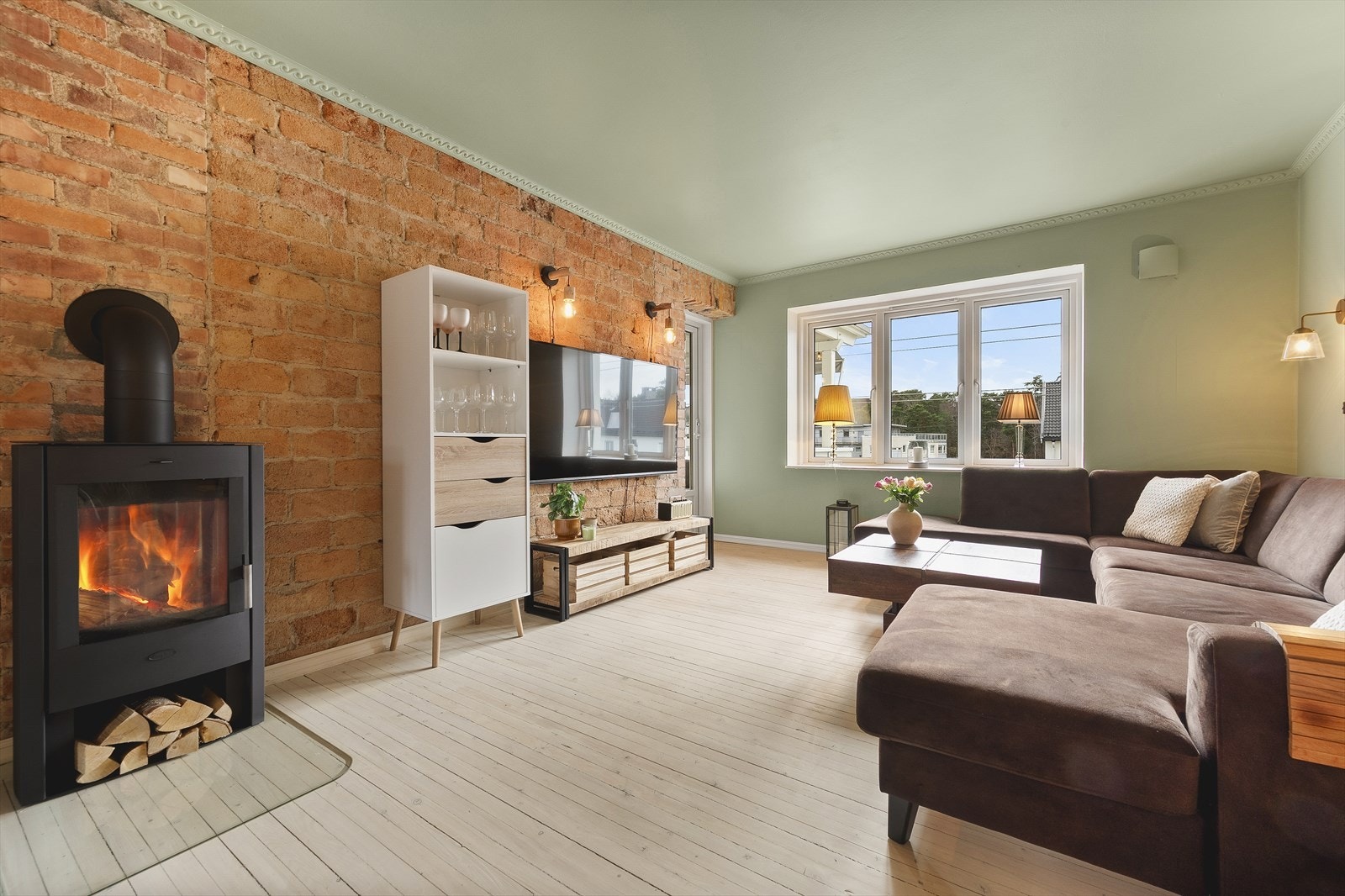 Nordvik Østensjø har gleden av å presentere Manglerudveien 2. Galleribilde