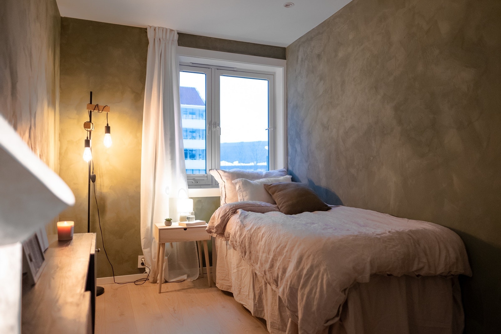 Rommet er naturligvis fleksibelt i bruk og passer perfekt som gjesterom, barnerom eller kontor. Galleribilde