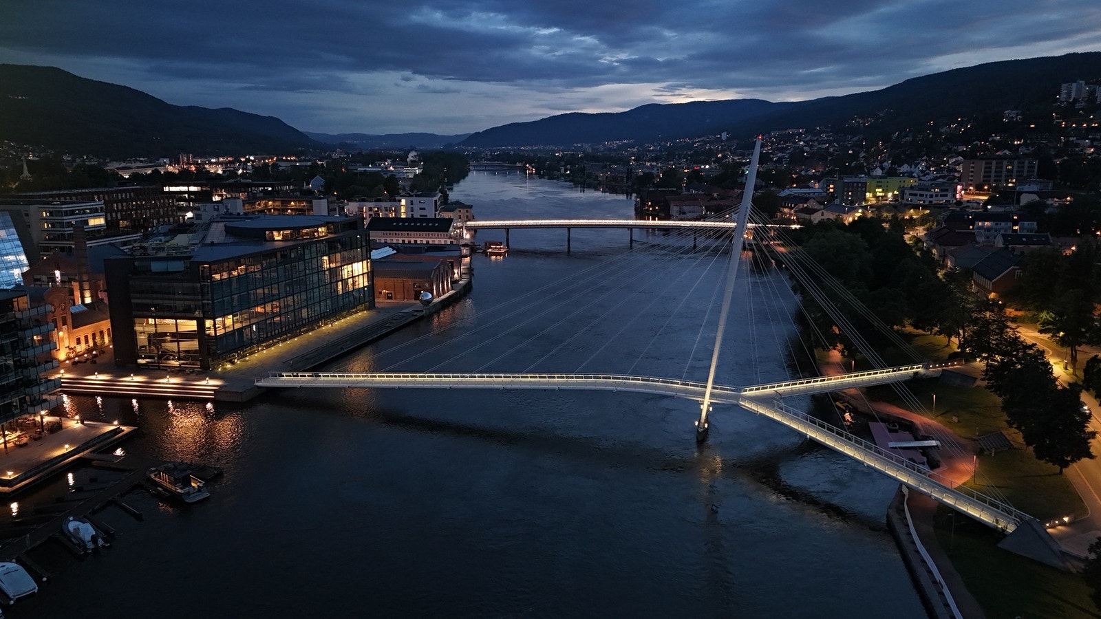 Det er flotte turmuligheter rundt elva Galleribilde