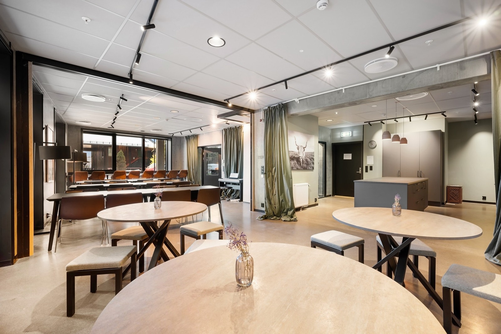 Selskapslokale / fellesrom. Galleribilde