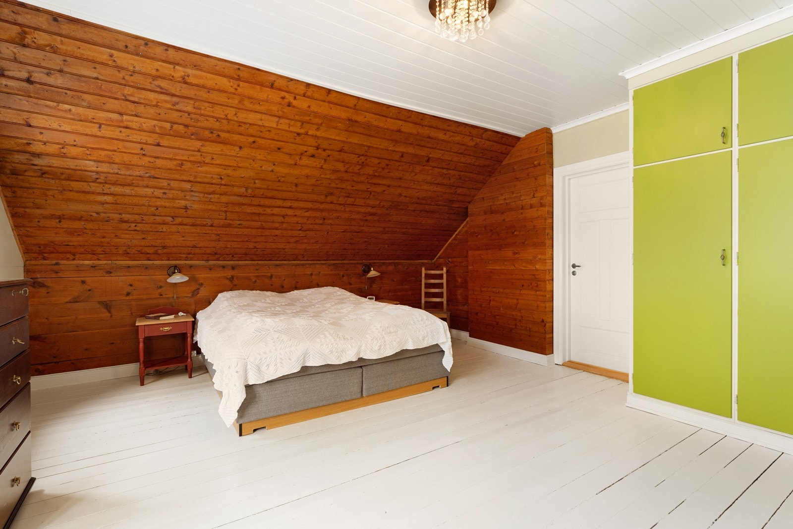 I 2.etasje er der tre soverom av god størrelse Galleribilde