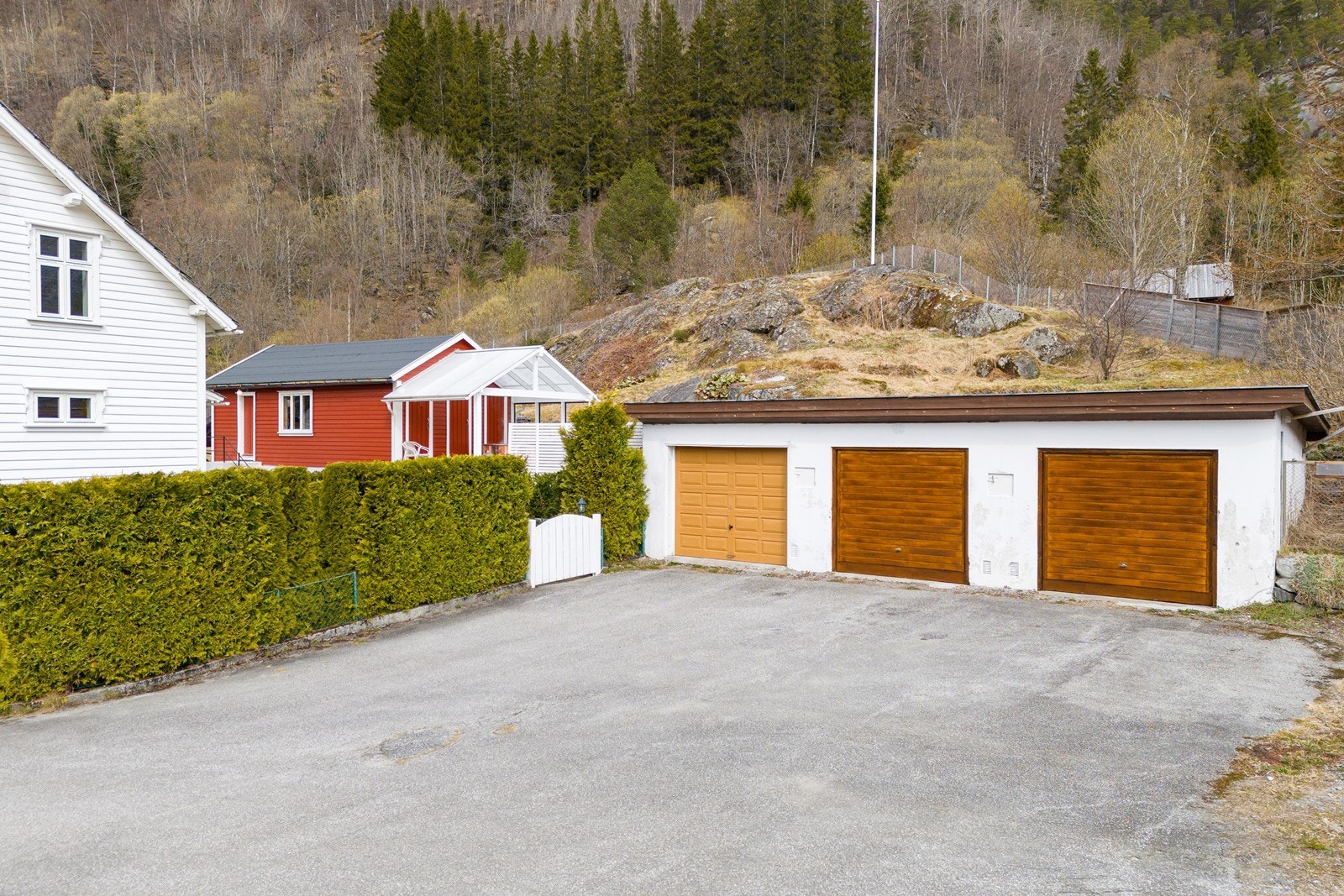 Trippelgarasje! Galleribilde