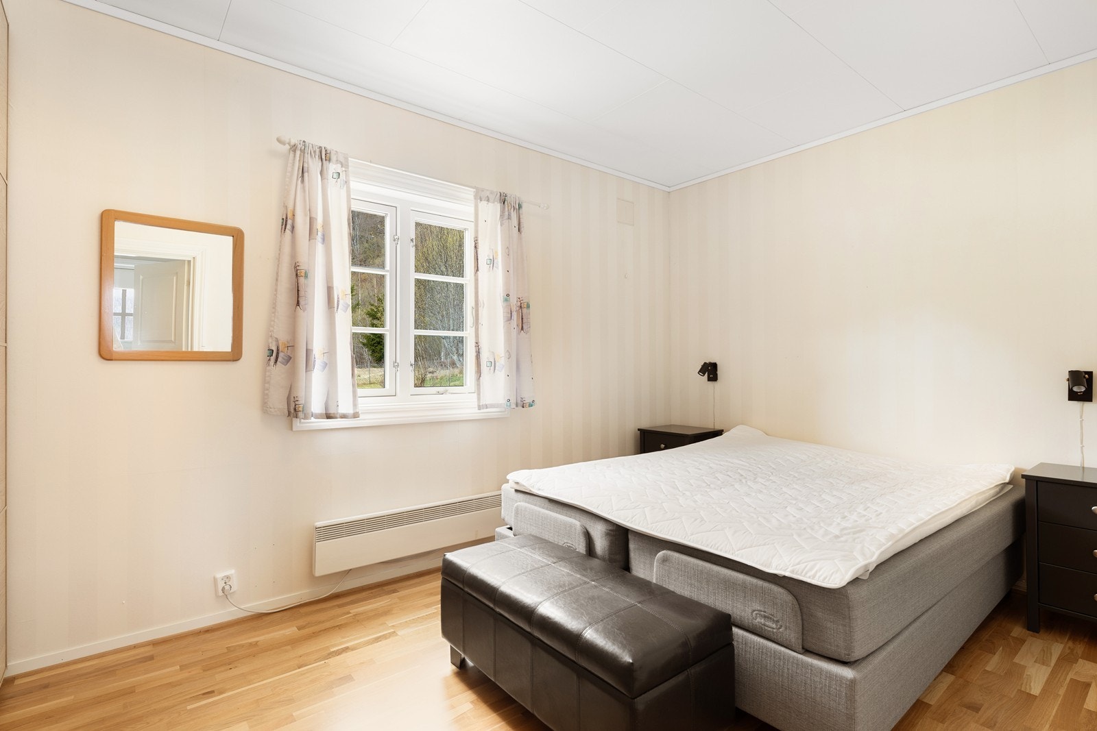 Soverom 1.etasje Galleribilde