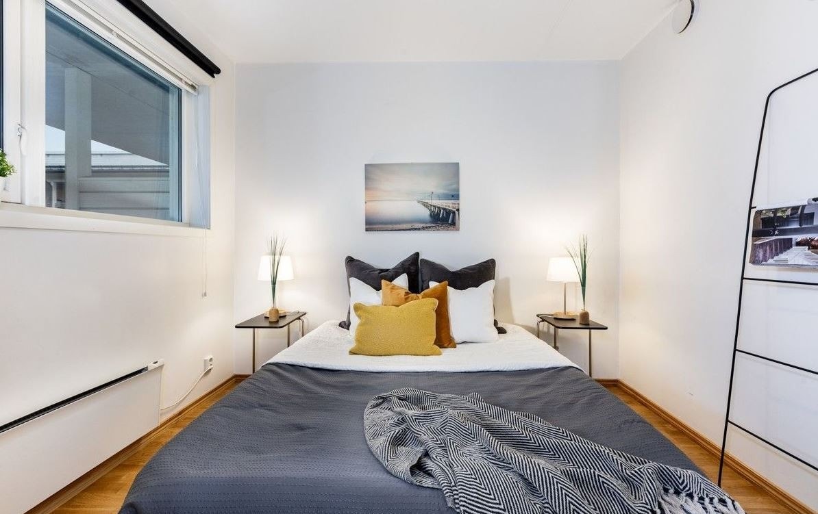 Soverommet har god plass til en stor seng. Galleribilde