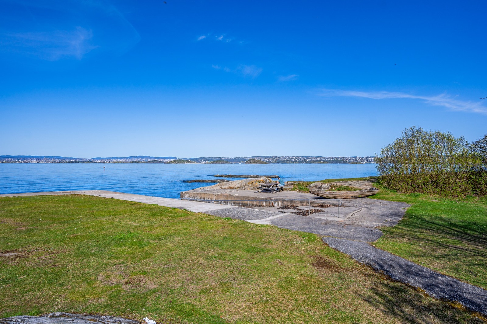 Fine turstier ved Hellviktangen Kafé. Galleribilde