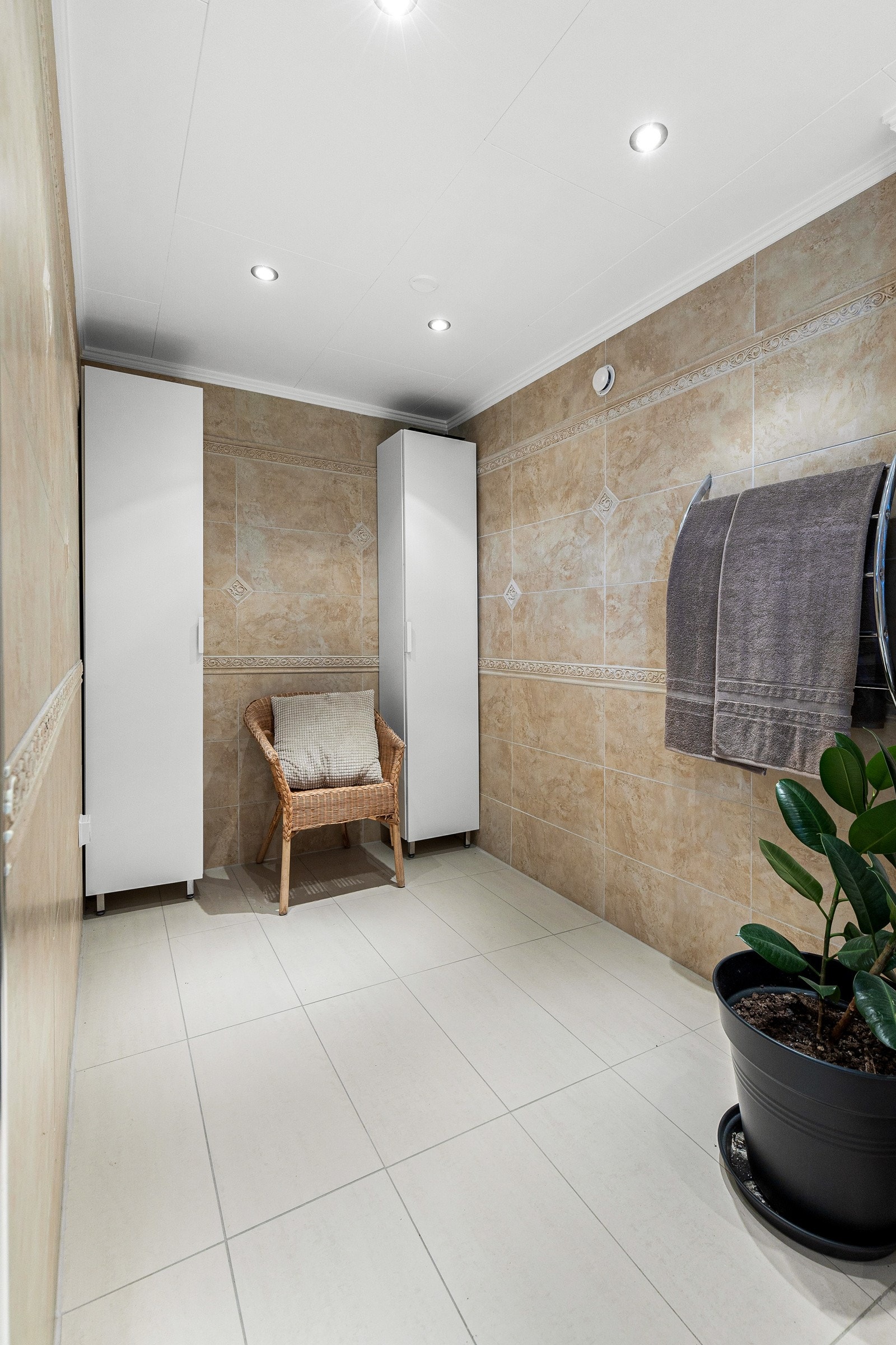 Lekkre downlights i takhimling Galleribilde