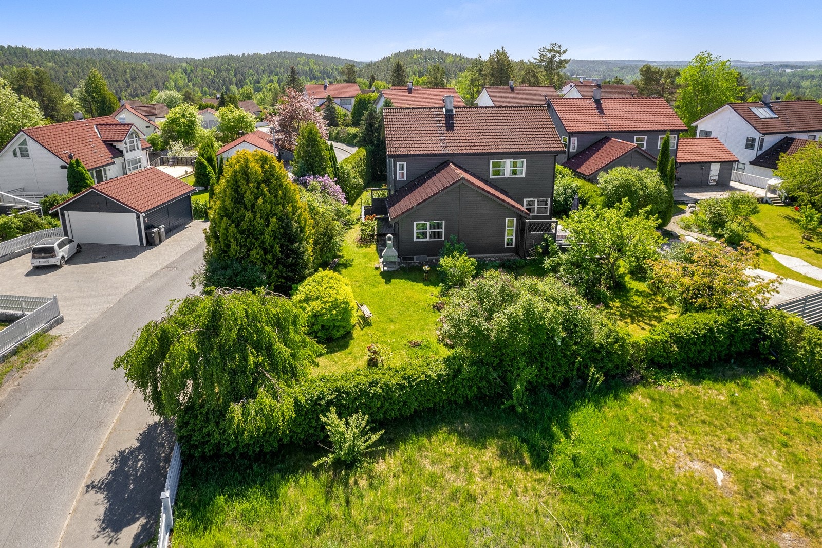 Velkommen til visning av Åslandveien 27 - En pen og innholdsrik enebolig over 2 plan, med svært god planløsning Galleribilde