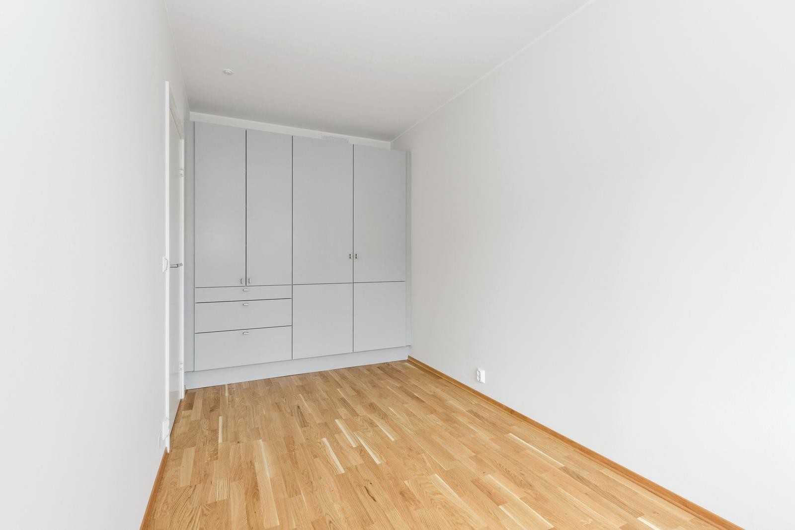 Soverommet vender ut mot bakgård. Galleribilde