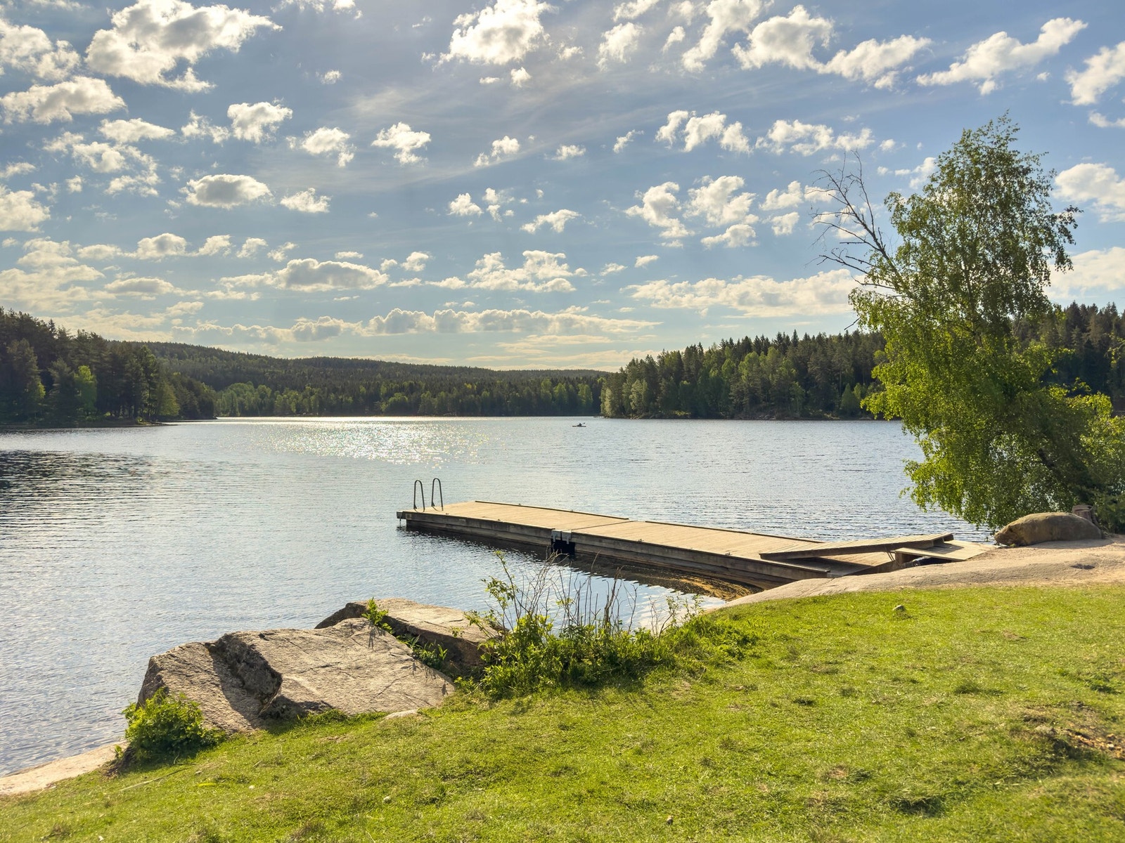 Østensjøvannet med sine flotte turstier og rike fugleliv er heller ikke langt unna. Galleribilde