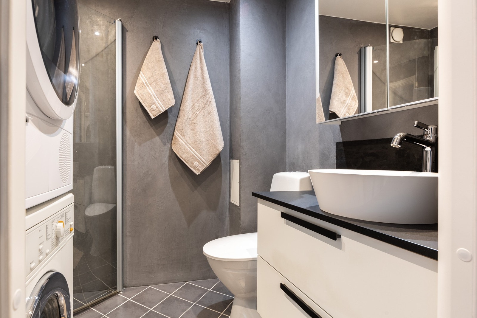 Pent flislagt bad fra 2009, da det ble rehabilitert i regi av borettslaget. Galleribilde