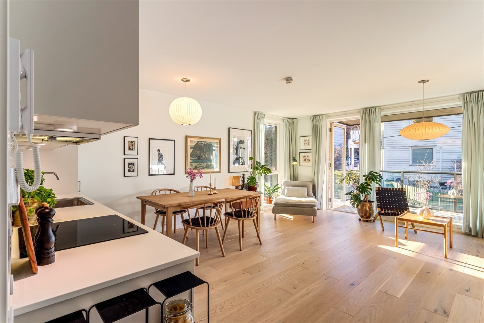 Lekker 3-roms eierleilighet med attraktiv beliggenhet i vakre Nyhavn. Galleribilde