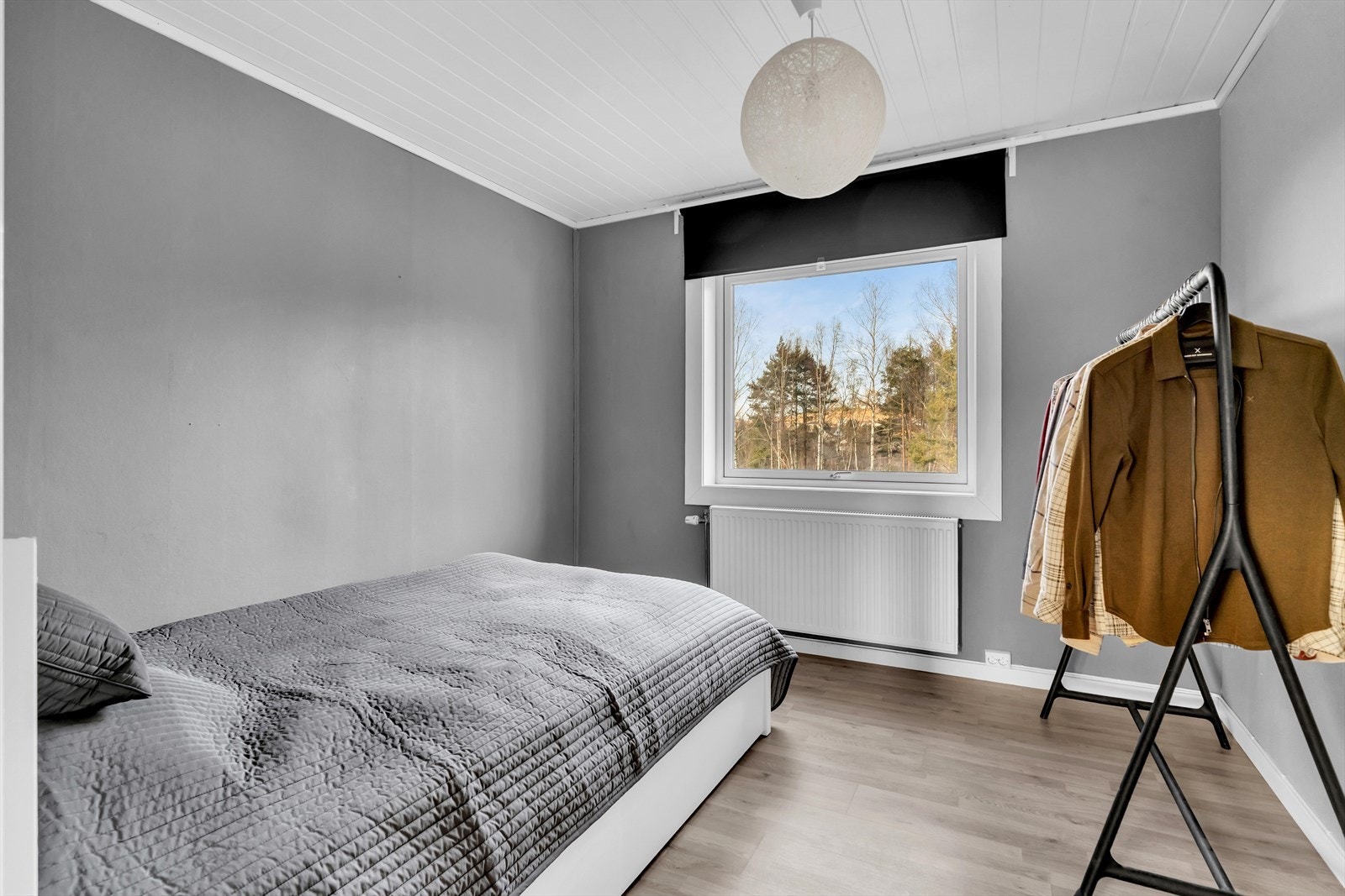 Det andre soverommet i boligen er også romslig og har god plass. Galleribilde