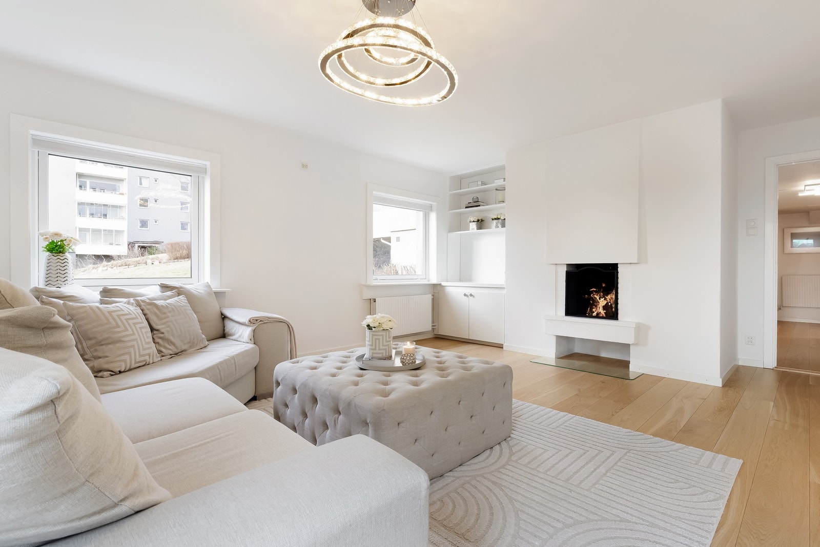 Dette er en lys og innbydende 3-roms leilighet med beliggenhet i en grønn oase! Galleribilde