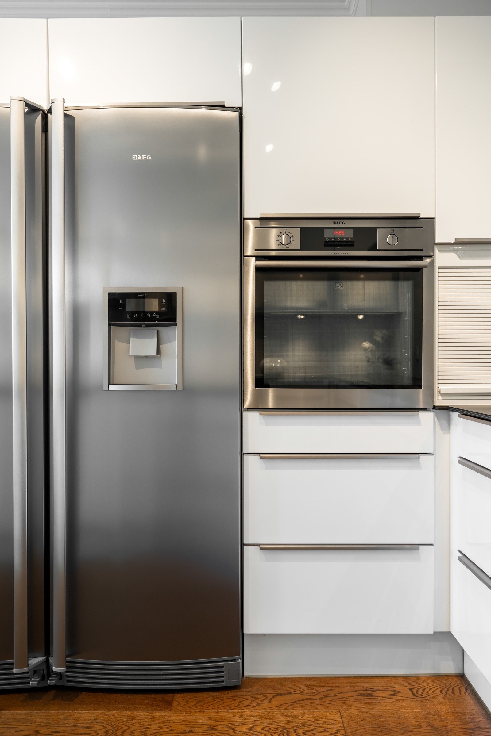 Hvitevarene er fra AEG og medfølger leiligheten. Galleribilde