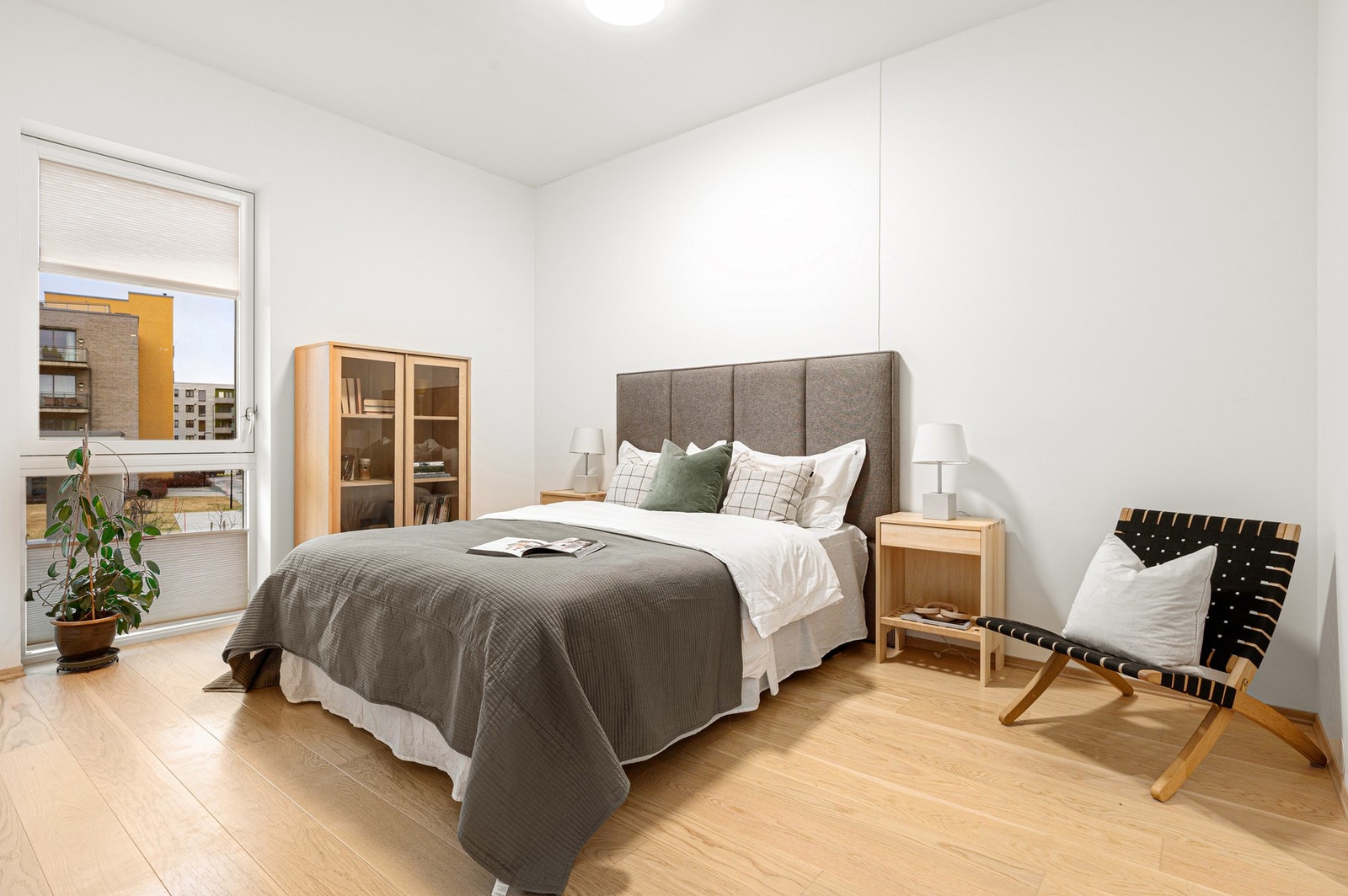 Leilighetens hovedsoverom er på hele 13.1 kvm. Galleribilde