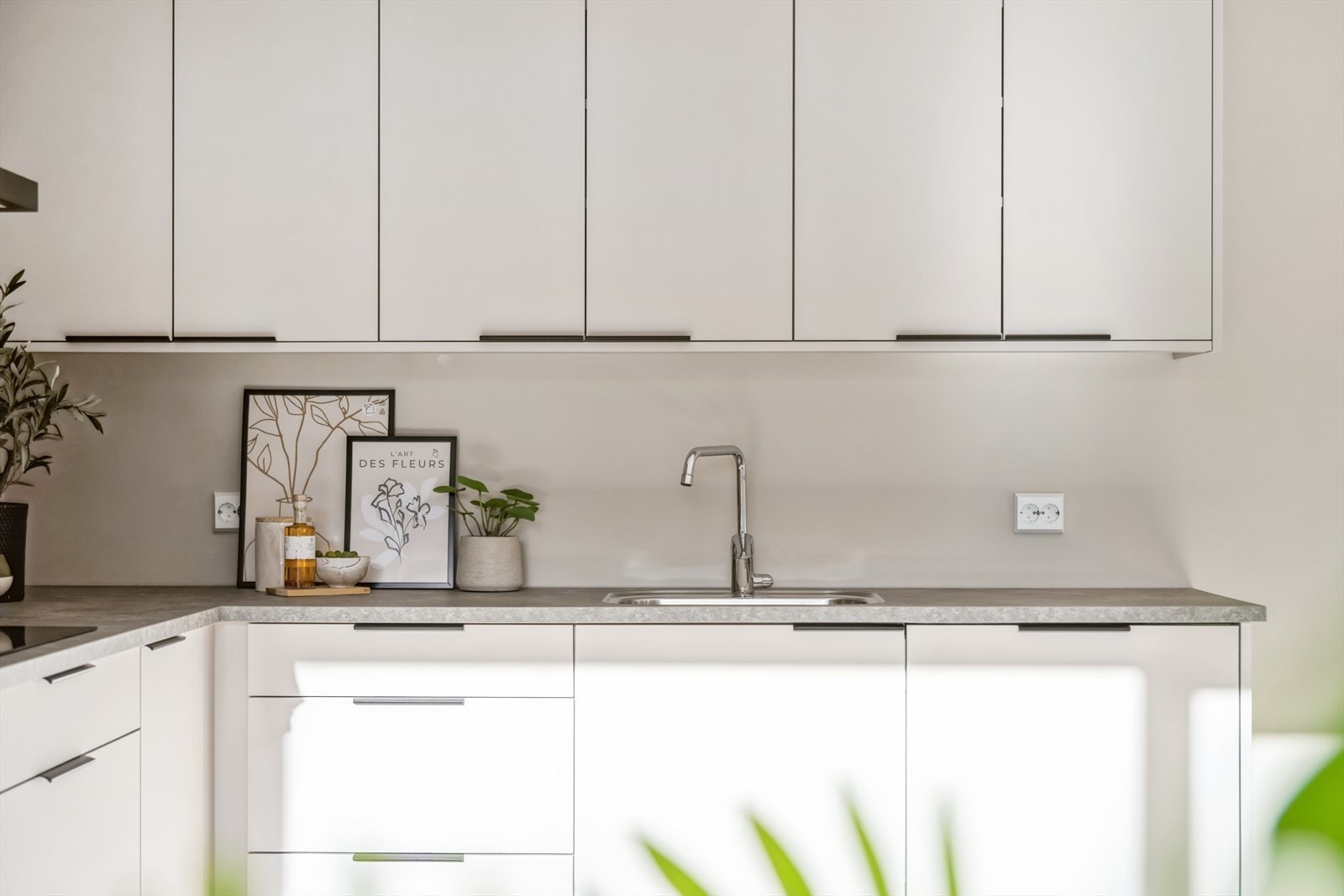 Betaler du ut hele innskuddet så blir den månedlige felleskostnader kr 4476,- inkl. kommunale avgifter, driftskostnader, elektroniske avtaler. Galleribilde