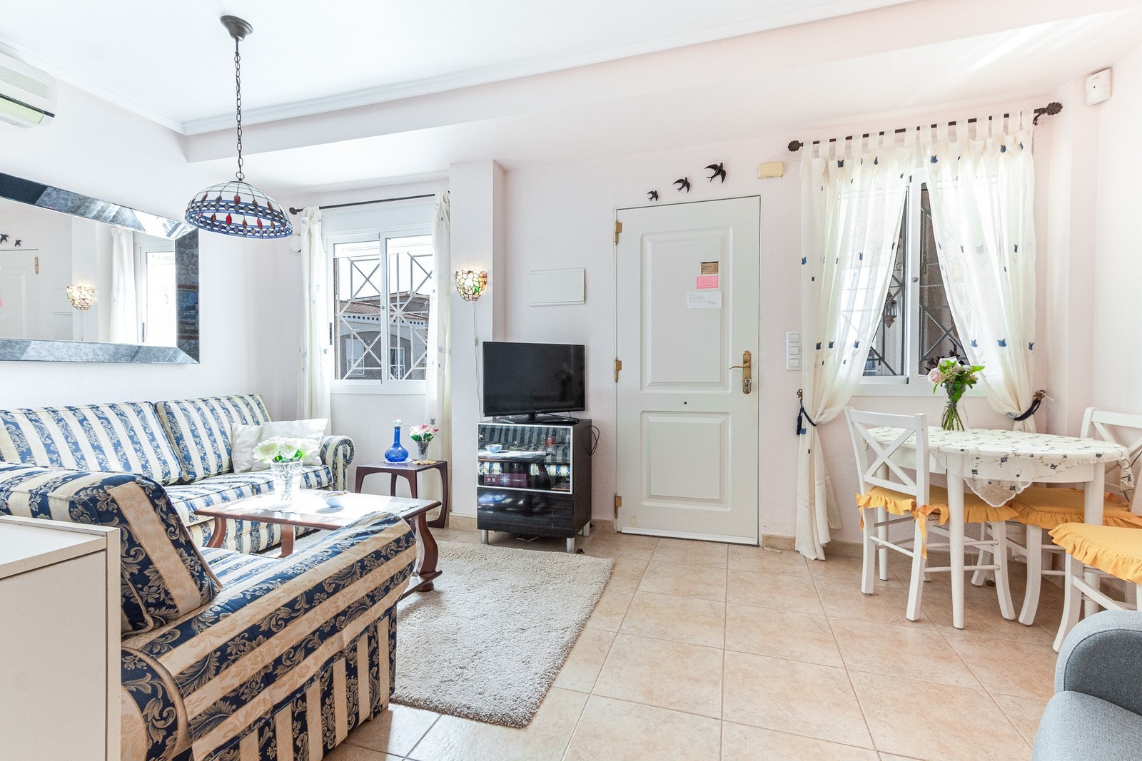 Spaniamegler1 har eget advokatkontor som sikrer kjøpsprosessen Galleribilde