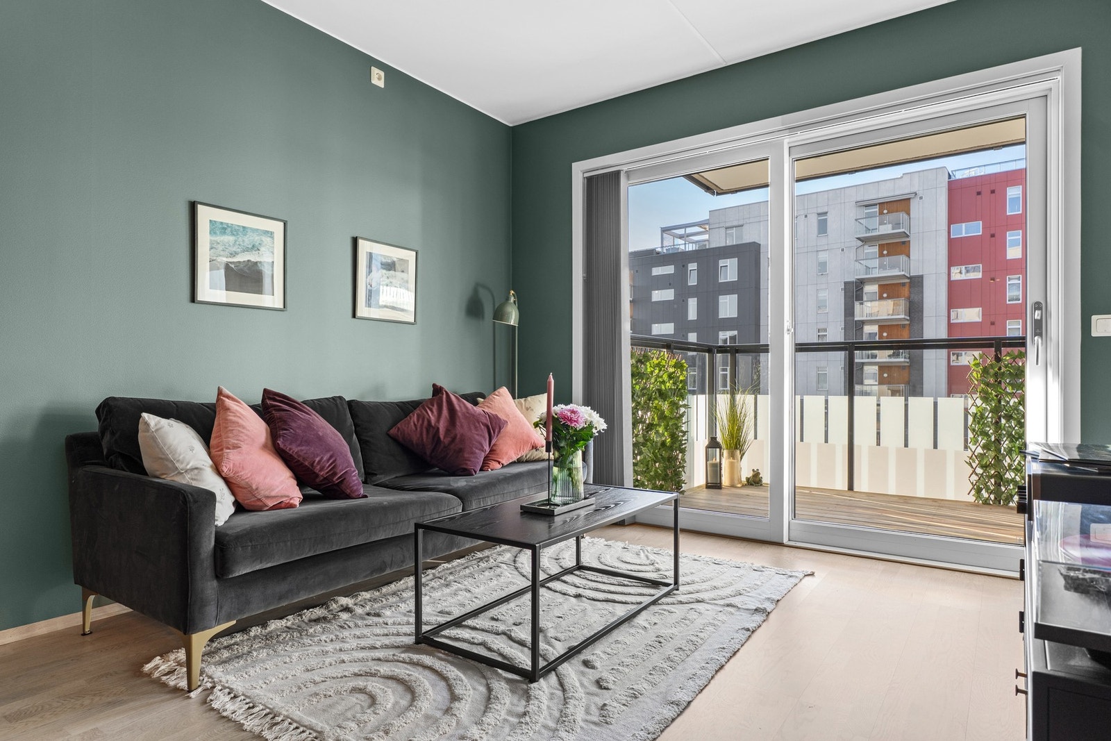 Det er opplegg for TV og fibernett fra Telenor inkludert i felleskostnadene. Galleribilde