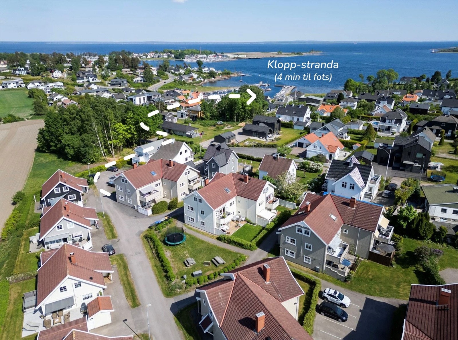 Klopp badestrand er kun få minutters gange fra eiendommen Galleribilde