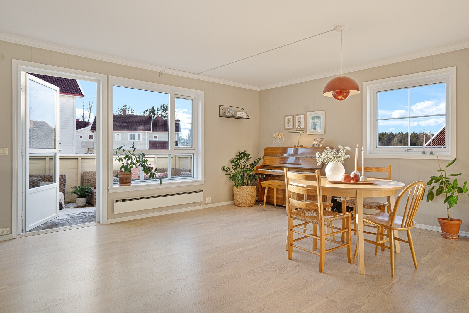 Utgang til vestvendt terrasse Galleribilde