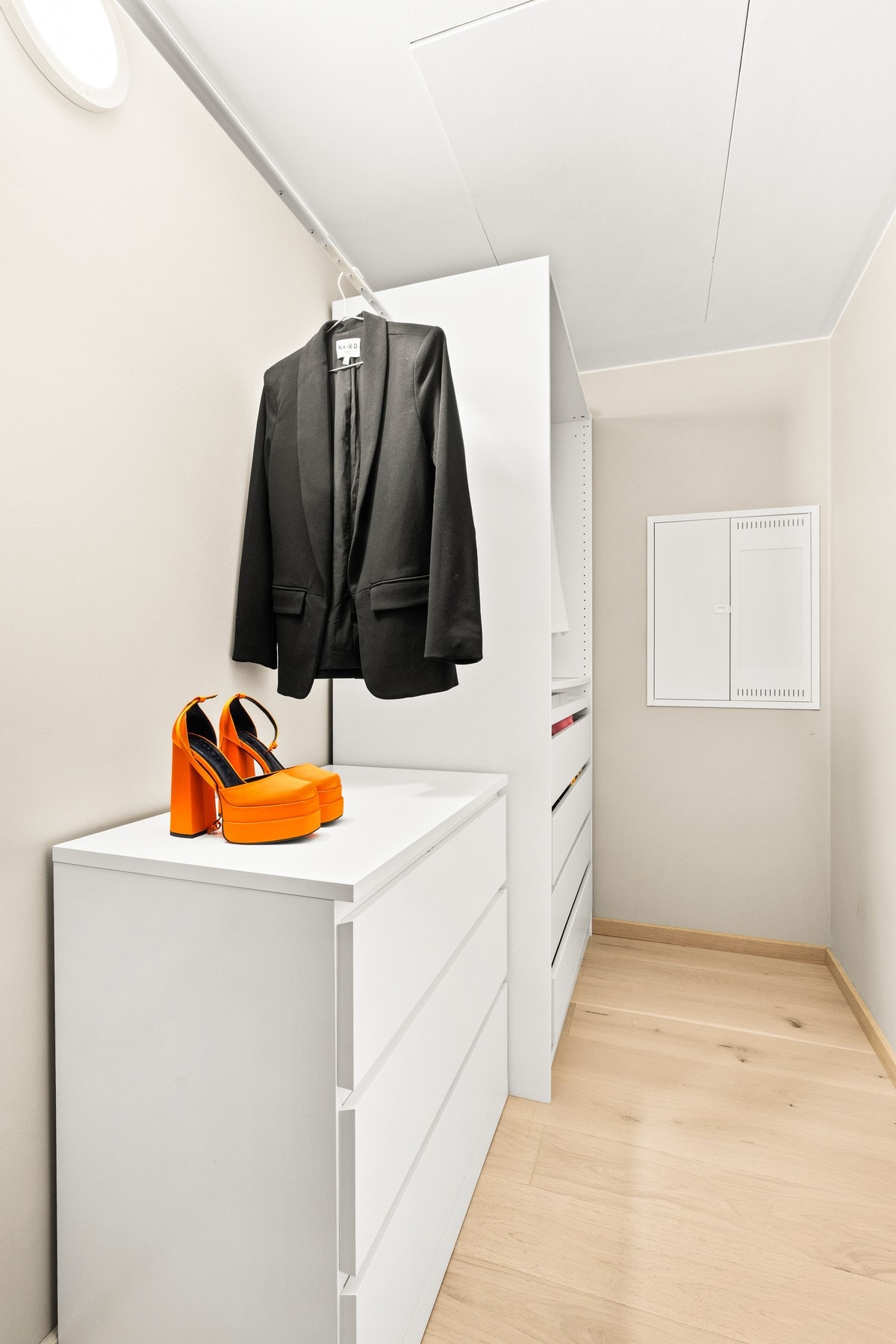 Praktisk bod med gode oppbevaringsmuligheter. Galleribilde