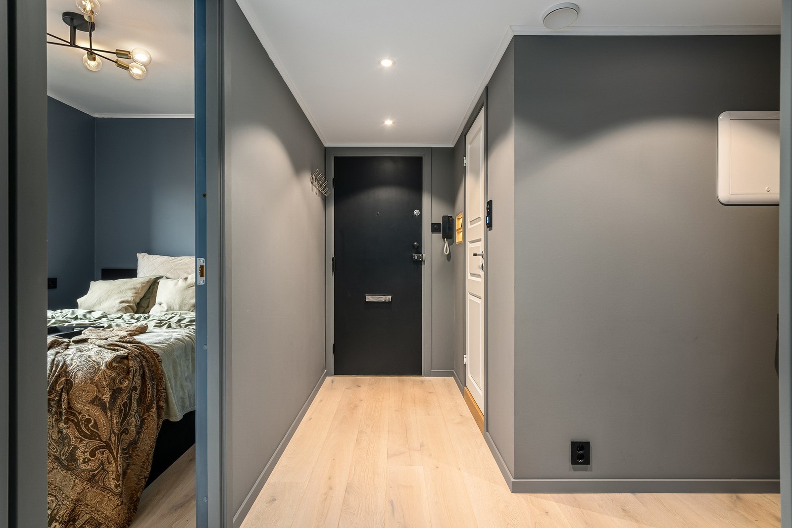 Downlights i tak. Galleribilde