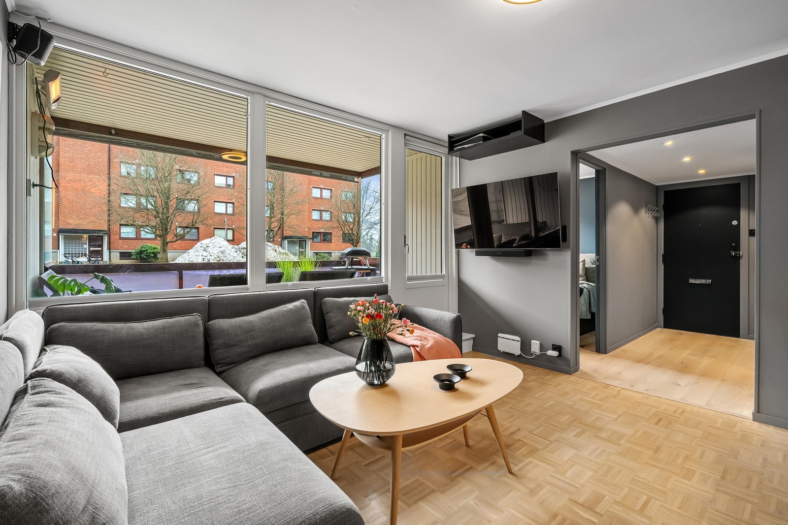 Boligen er omfattende pusset opp i 2021, og oppgradert ytterligere i nyere tid. Galleribilde