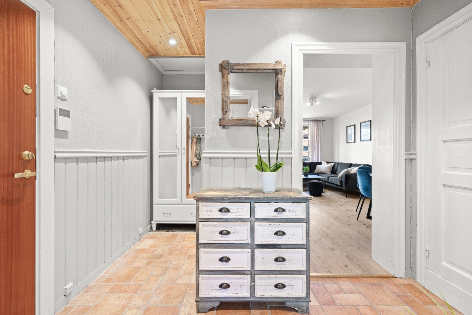 Entré. Galleribilde