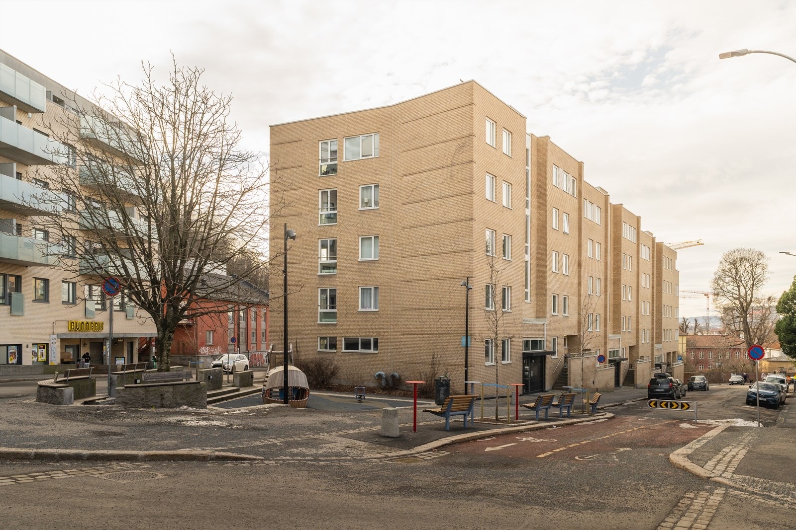 Her vil du bo i et tilbaketrukket, rolig og hyggelig boområde i Gamlebyen, samtidig som det er gangavstand til sentrum og et godt kollektivtilbud. Galleribilde