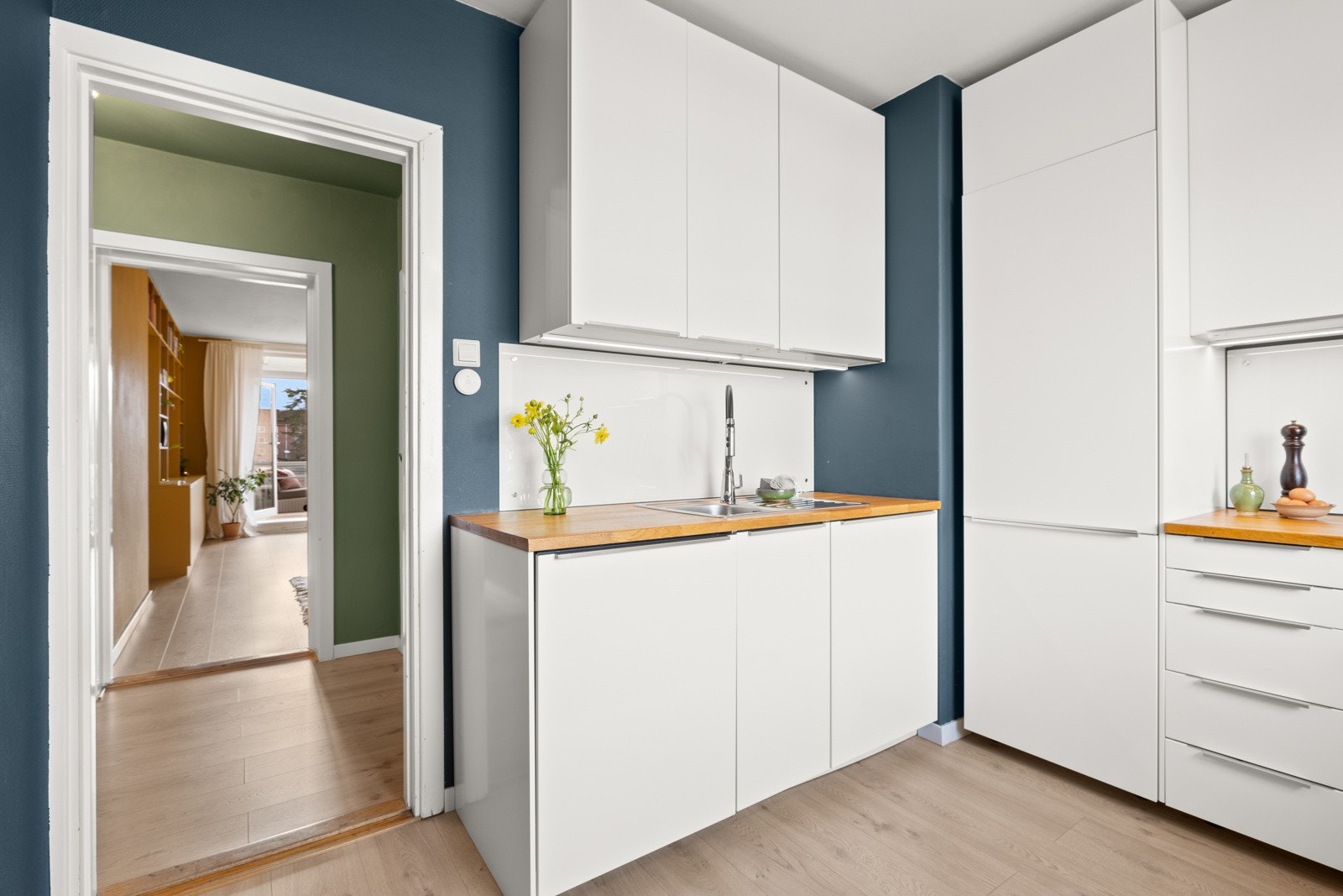 Ny stekeovn og induksjonstopp i 2021. Ny oppvaskmaskin i 2024. Galleribilde