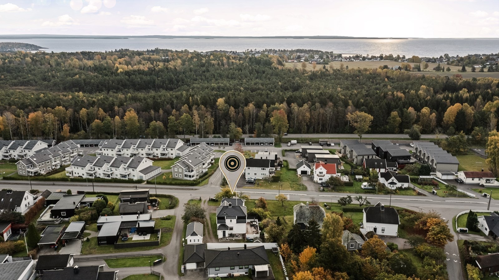 Videre er det kort vei til både Skallevold- og Ringshaugstranden. Galleribilde