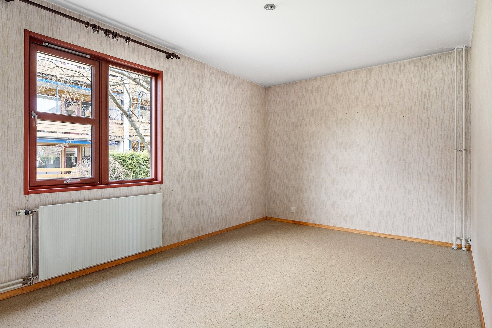 Forrige eier har brukt soverom 2 - fra opprinnelig planløsning - som spisestue. Galleribilde