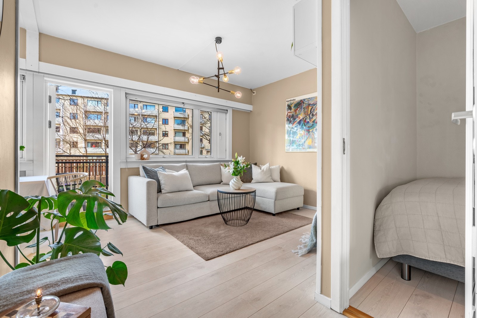 Den gode planløsningen er én av de sterke kvalitetene til dette hjemmet; kvadratmeterne er godt utnyttet. Galleribilde