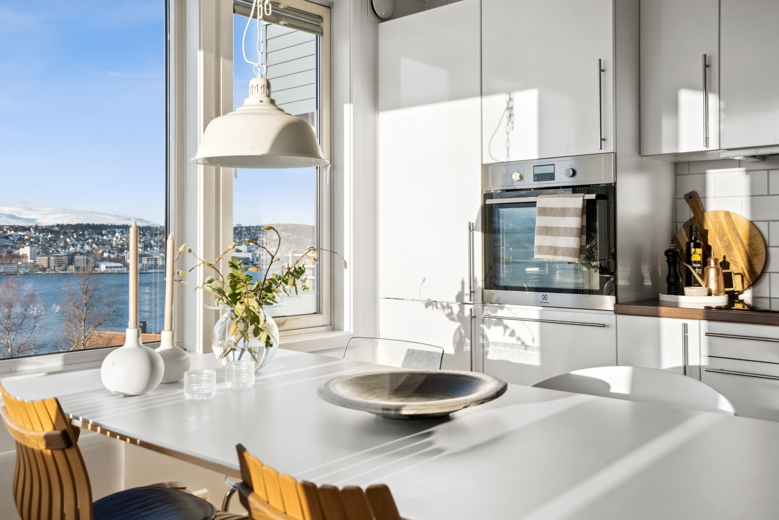 Velkommen til Sommarfjøsvegen 159; her presentert av EiendomsMegler 1 Rødbanken v/Wenche Galleribilde