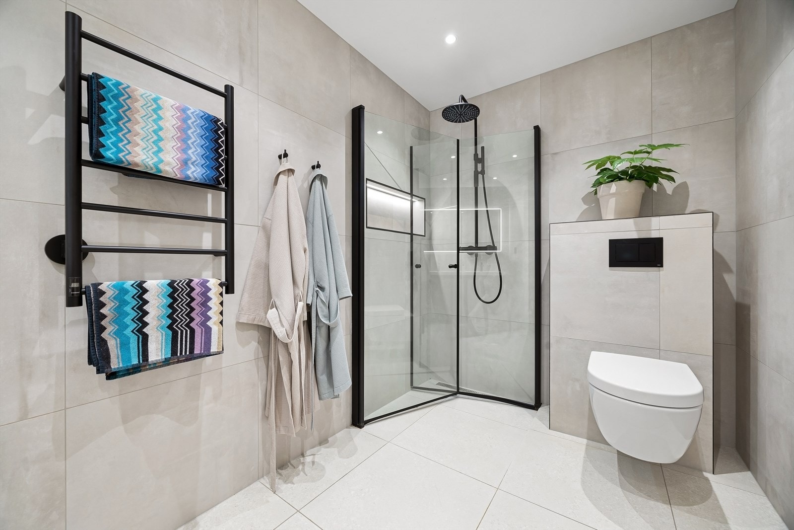 Flott renovert baderom fra 2021. Galleribilde