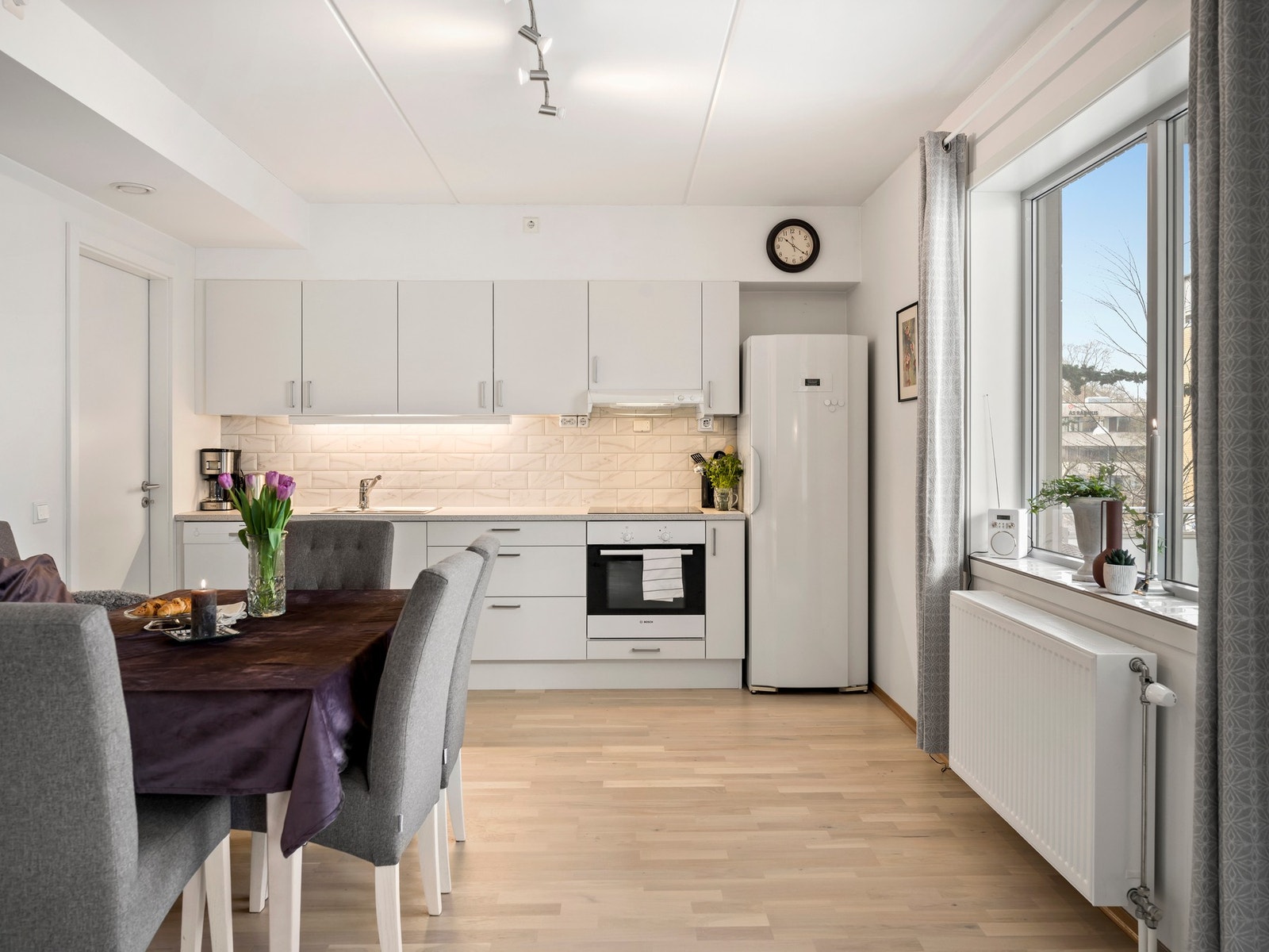 Velkommen til Brekkeveien 5C - Midt i Ås sentrum - Husk påmelding til visning! Galleribilde