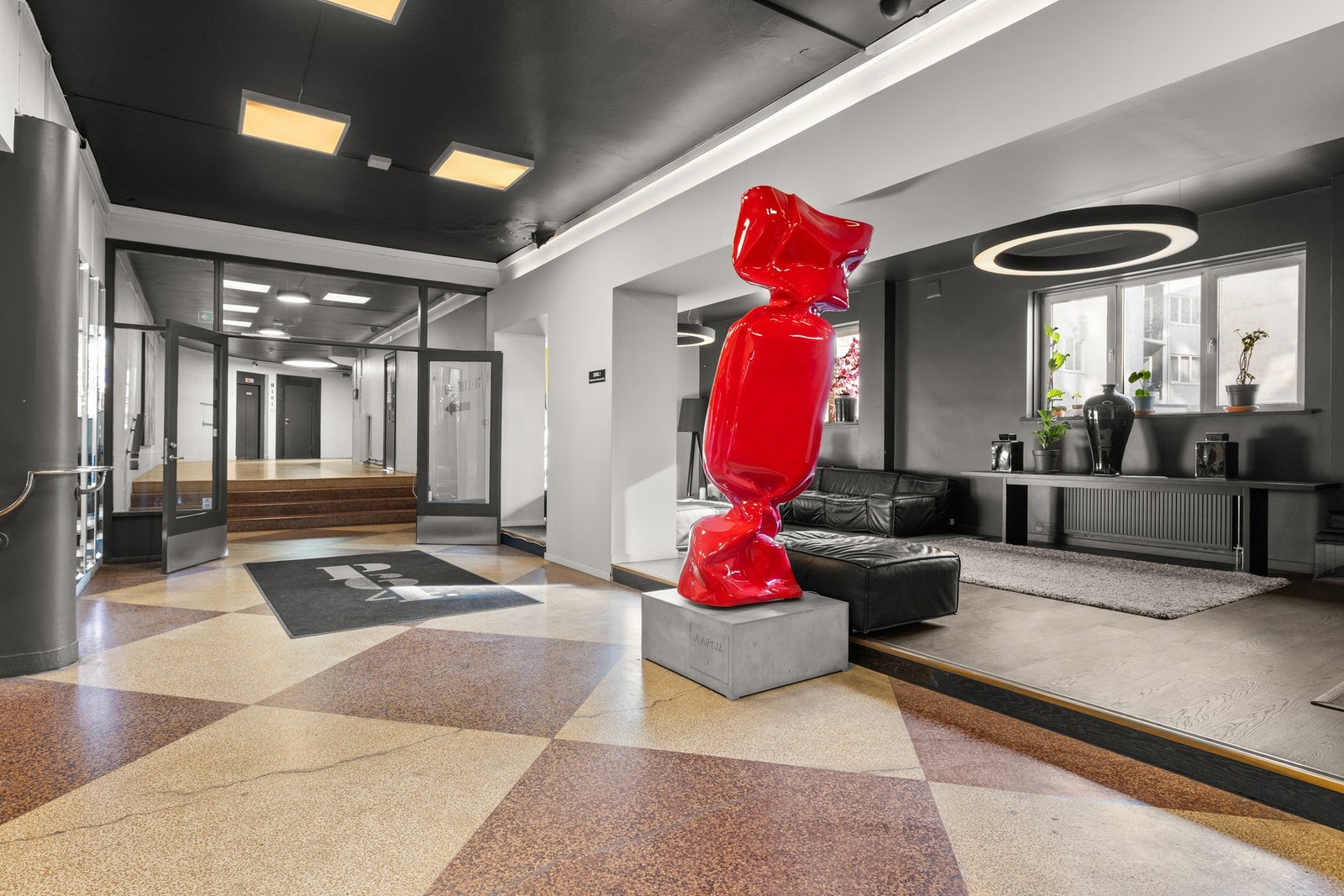 Felles eksklusivt inngangsparti. Galleribilde